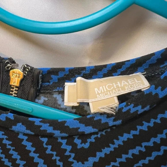 Michael Kors dress blue w black design. Size ?M. See pic of p-p measurements. - Picture 3 of 5